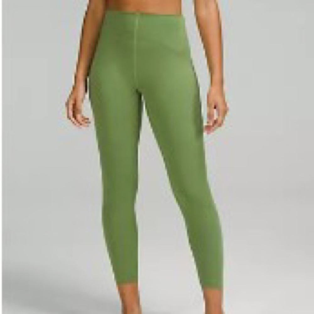 lululemon InStill High-Rise Tight 25" Green Foliage size 4. Barley worn